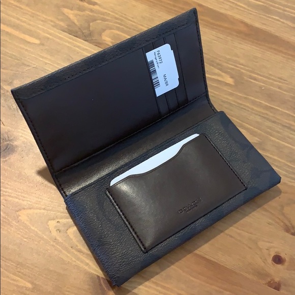 COACH UNIVERSAL PHONE CASE F63972 MAHOGANY - Picture 2 of 3